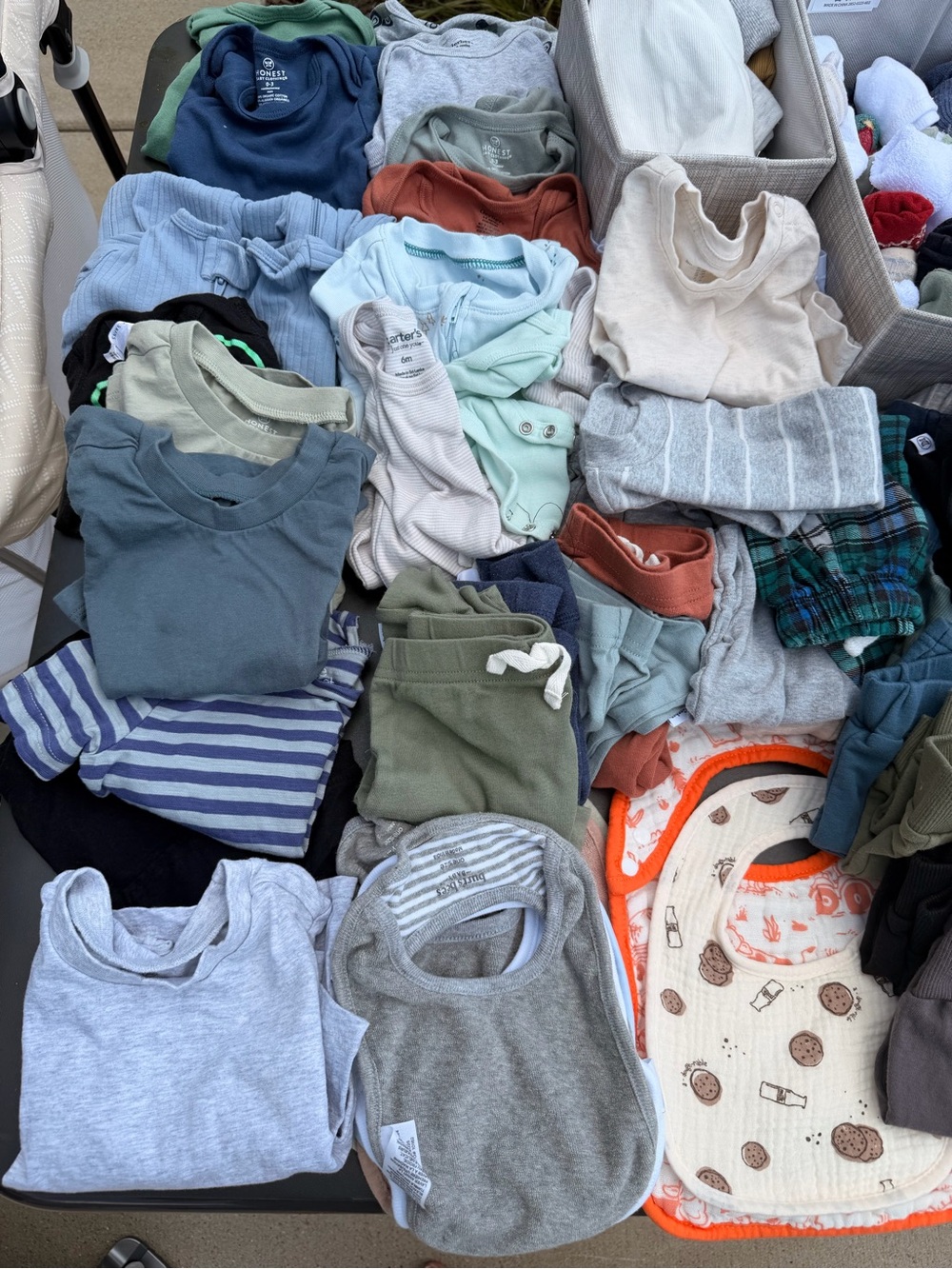 Lot of over 170 baby size 0-12 months items